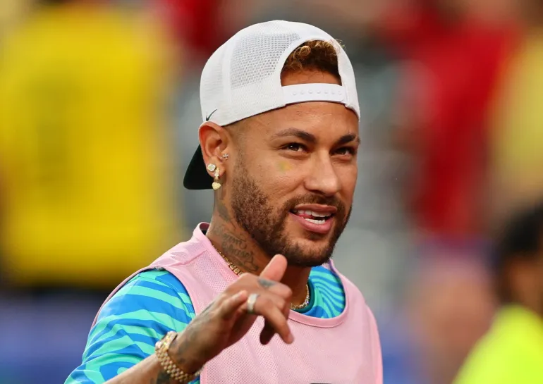 Neymar alza il pollice