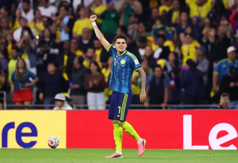 Calcio Calcio - Coppa del mondo FIFA 2026 - Gruppo K - Uzbekistan v Colombia - Estadio Azteca, Città del Messico, Messico - 17 giugno 2026 Luis Diaz della Colombia festeggia il suo secondo gol REUTERS/Eloisa Sanchez