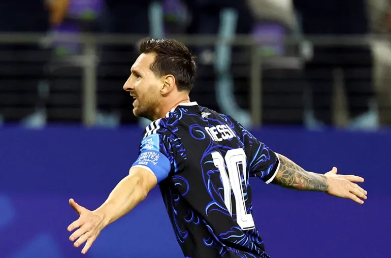 Calcio Calcio - Coppa del mondo FIFA 2026 - Gruppo J - Giordania v Argentina - Dallas Stadium, Arlington, Texas, USA - 27 giugno 2026 Lionel messi argentino festeggia il suo terzo goal IMMAGINI MAGNETICHE via Reuters/Tim Heitman