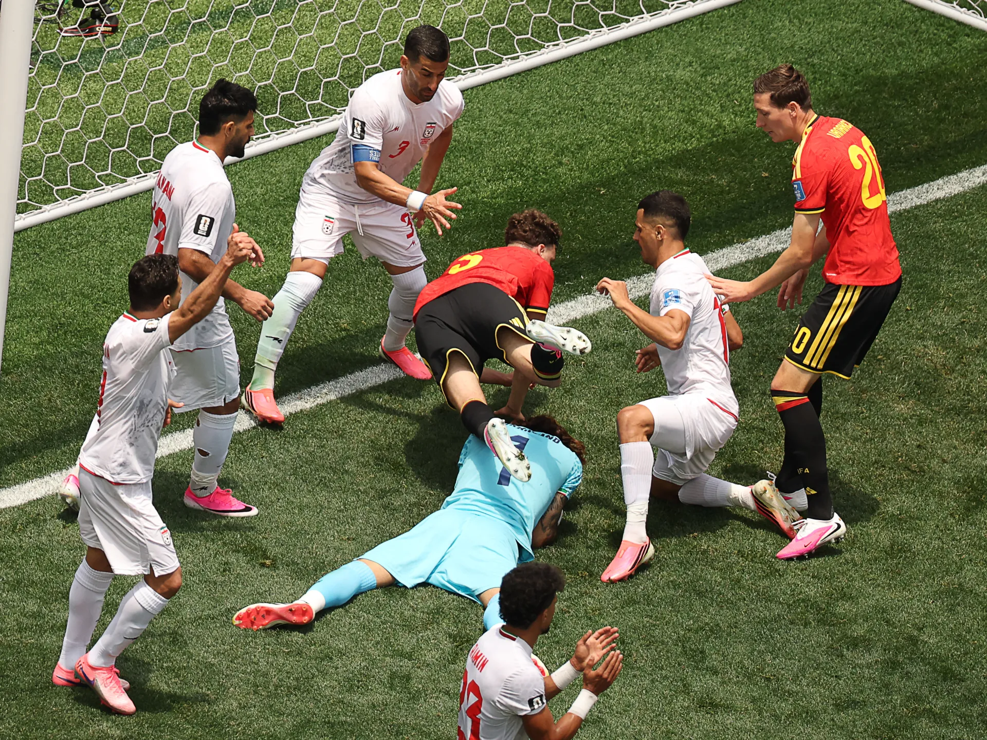 Il Belgio vede rosso nello 0-0 nel pareggio della Coppa del Mondo contro l'Iran a Los Angeles
