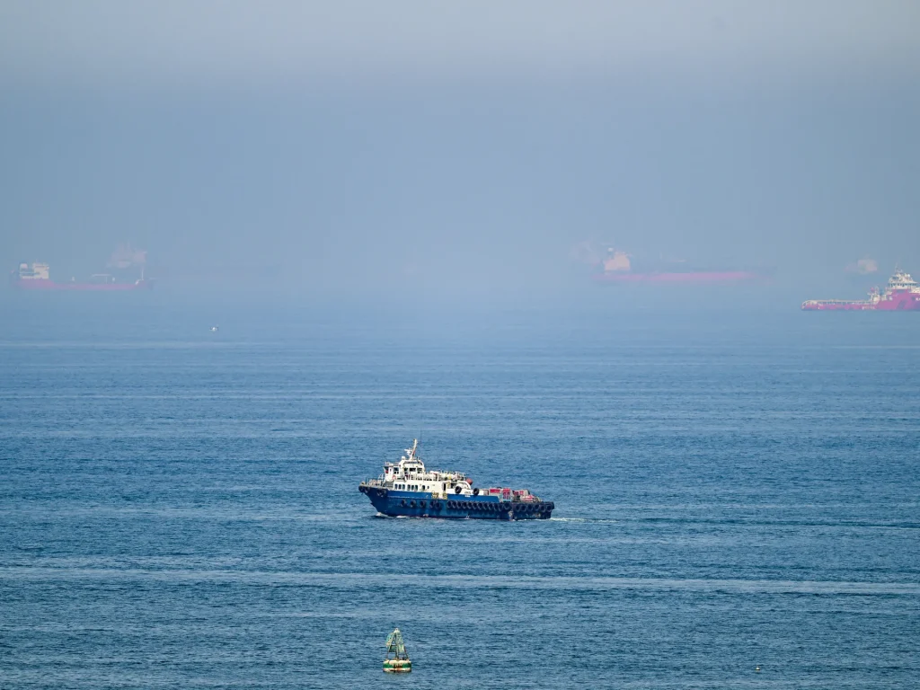 L’IRGC mette in guardia contro la nuova rotta Hormuz per le navi: quello che sappiamo