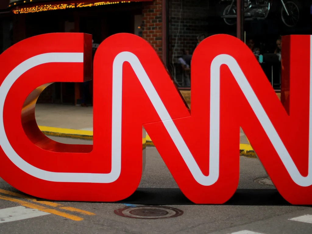 La CNN fa causa a Perplexity, sostenendo la distribuzione illegale di contenuti protetti da copyright
