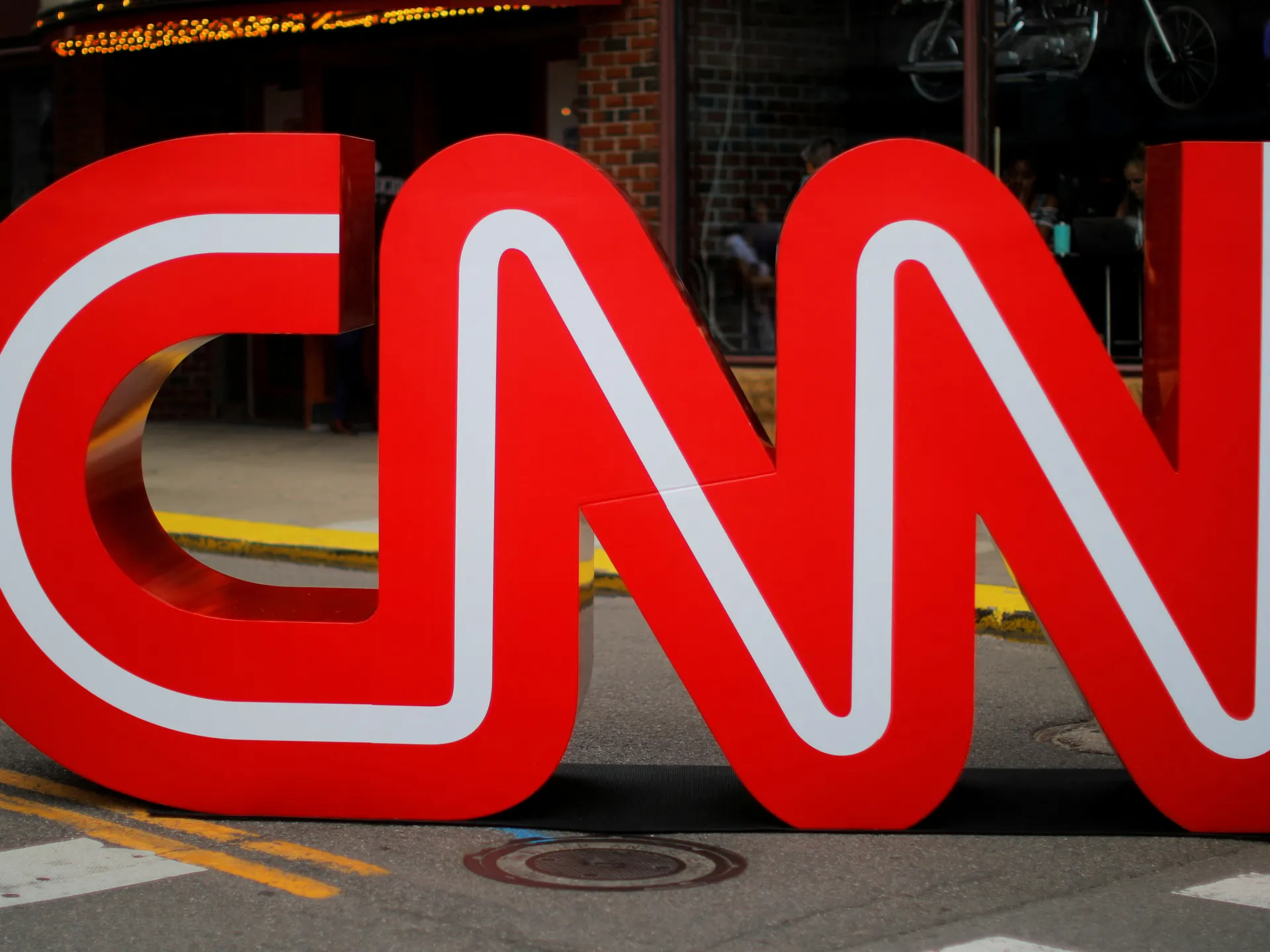 La CNN fa causa a Perplexity, sostenendo la distribuzione illegale di contenuti protetti da copyright