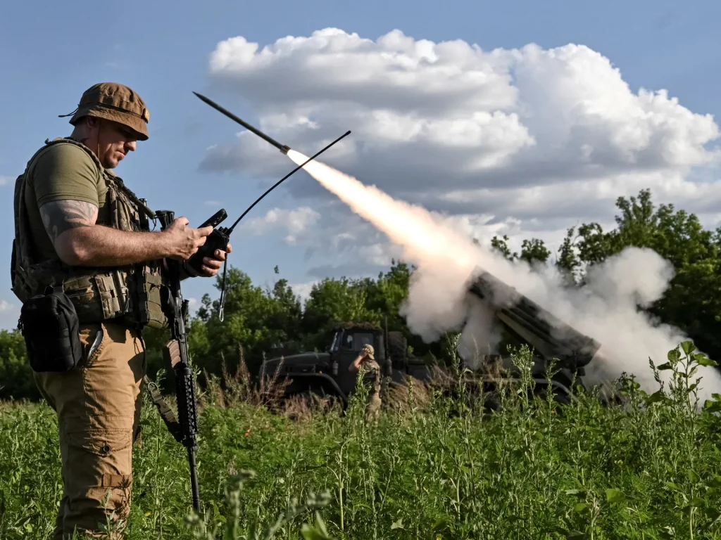 Mentre l’Ucraina coglie la “prima possibilità di vincere”, gli orrori della guerra tornano a casa in Russia