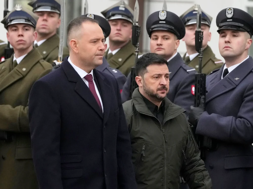 Zelenskyj e gli alti funzionari ucraini restituiscono i premi polacchi nella disputa della Seconda Guerra Mondiale
