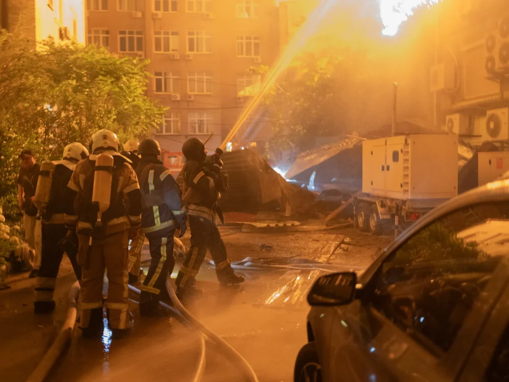 Almeno 22 morti a Kiev mentre Zelenskyy avverte di un "massiccio attacco russo"
