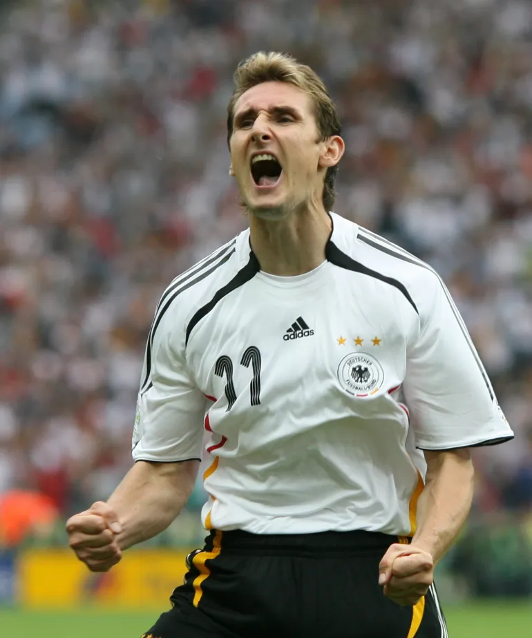 Miroslav Klose esulta