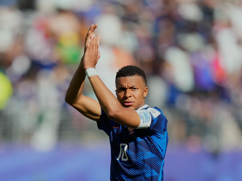 Francia vs Paraguay: ottavi di finale della Coppa del Mondo – Mbappe, pronostico, calcio d'inizio