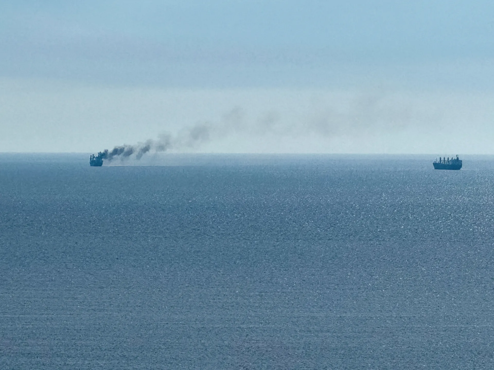 L'attacco russo a Odessa uccide tre persone mentre l'Ucraina prende di mira le navi nel Mar Nero