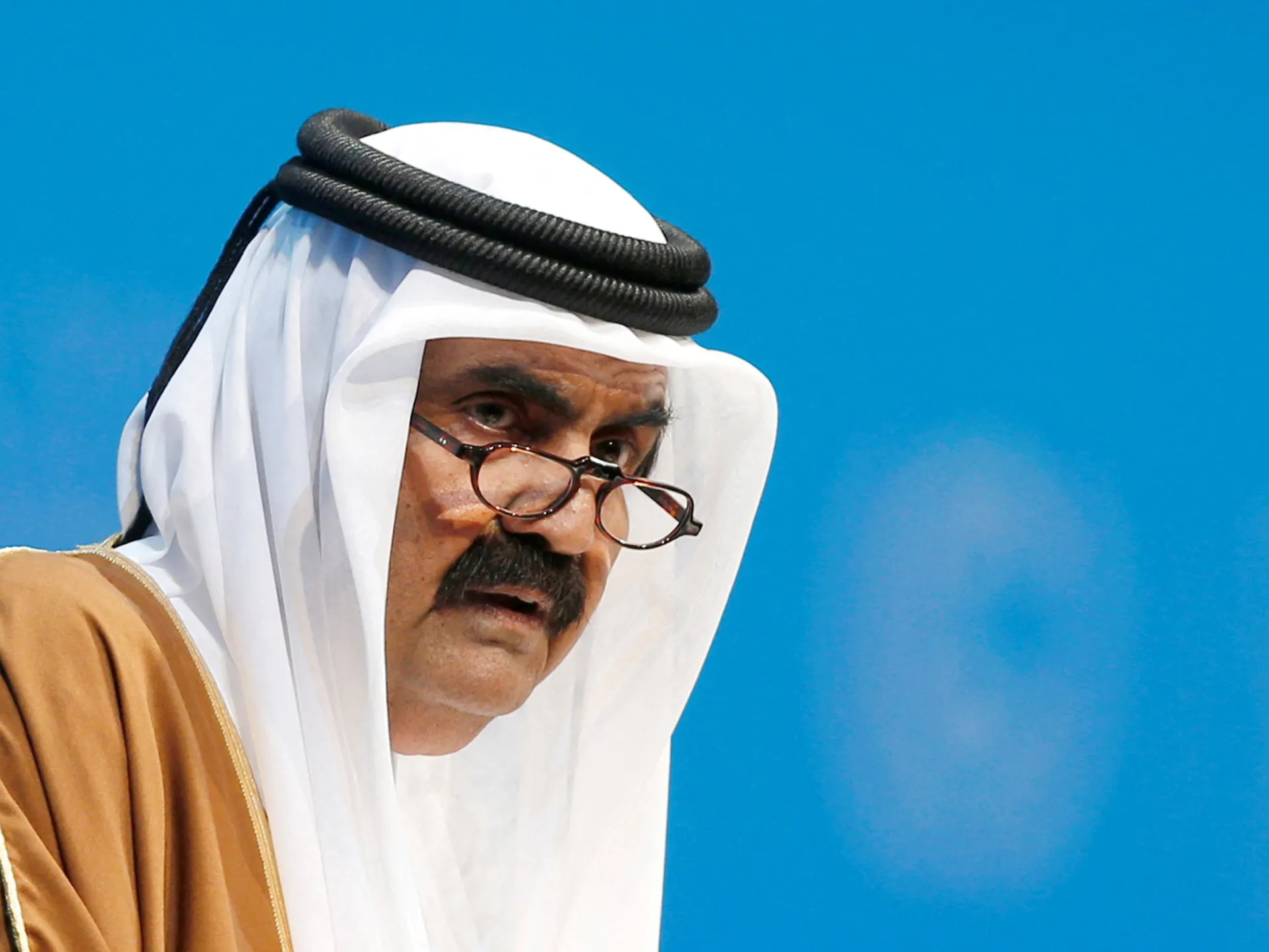 Come l'ex emiro Sheikh Hamad bin Khalifa Al Thani ha costruito l'economia del Qatar