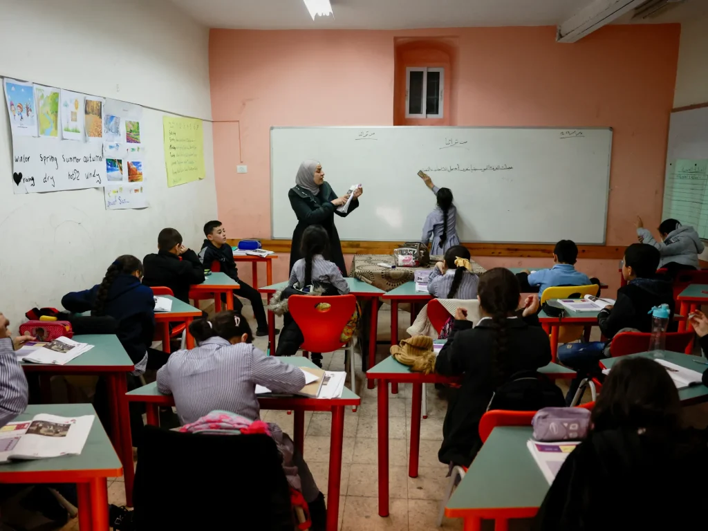 Israele usa la legge per distruggere l’istruzione palestinese a Gerusalemme Est