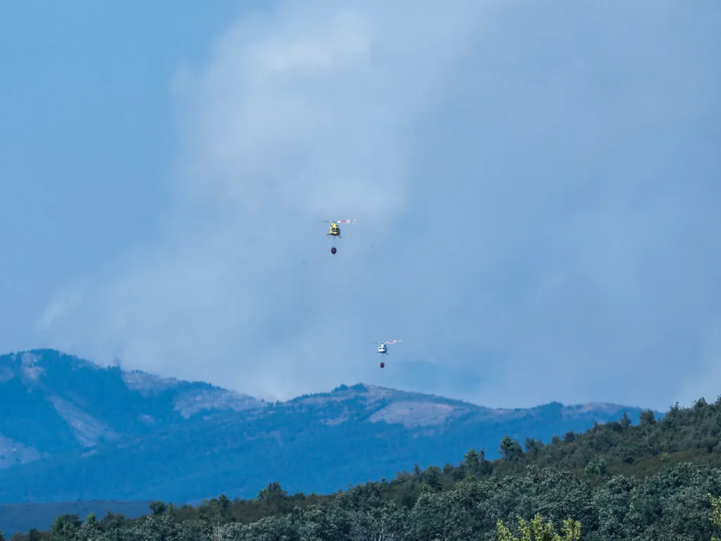 La Spagna combatte l’ultimo di una serie di grandi incendi vicino a Madrid