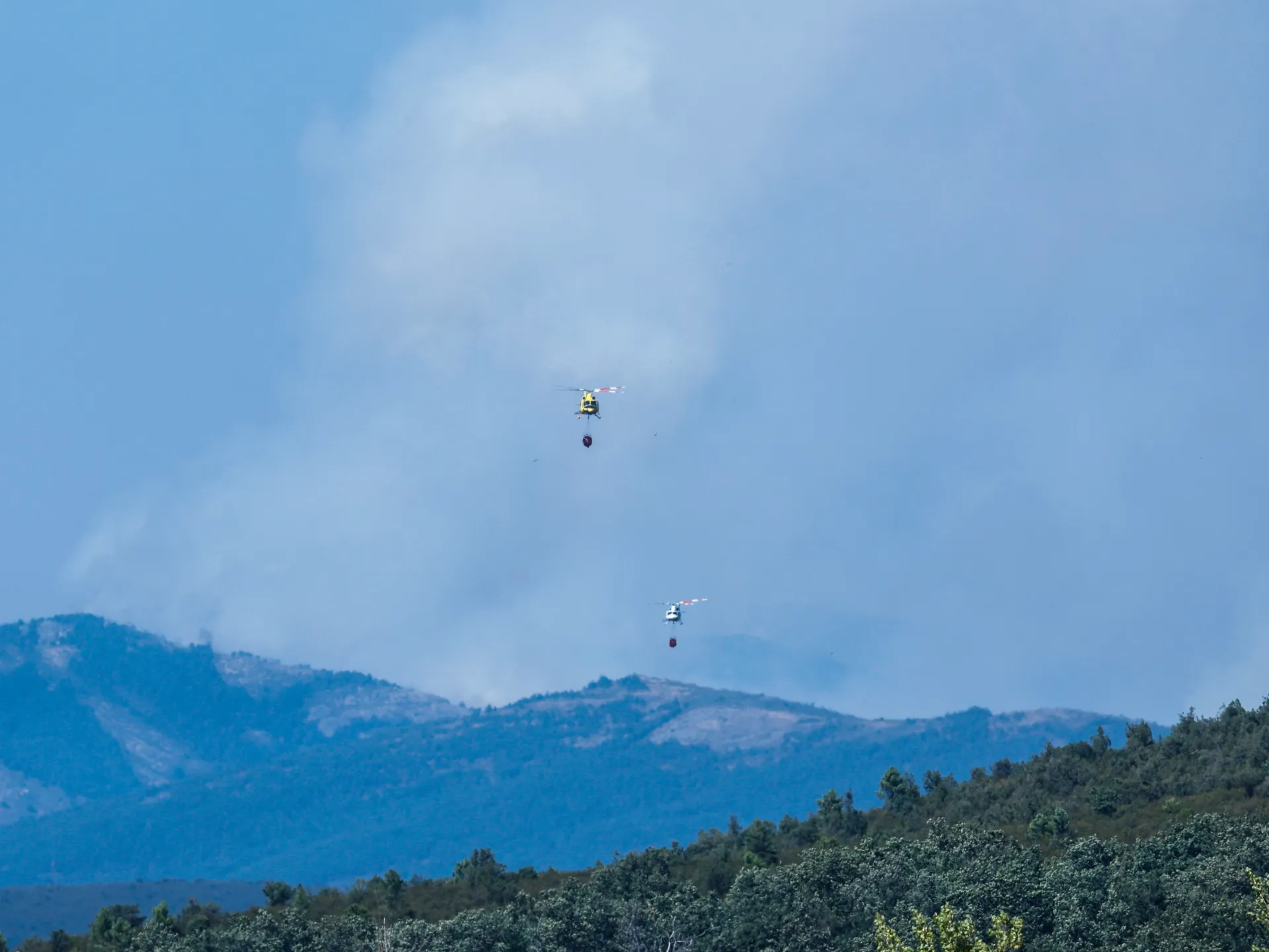 La Spagna combatte l’ultimo di una serie di grandi incendi vicino a Madrid