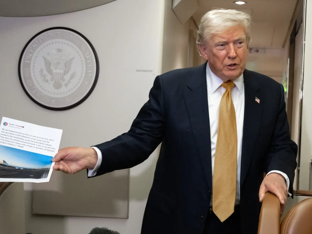 Secondo quanto riferito, Trump Media sta valutando una commissione per il primo accesso ai post sui social media