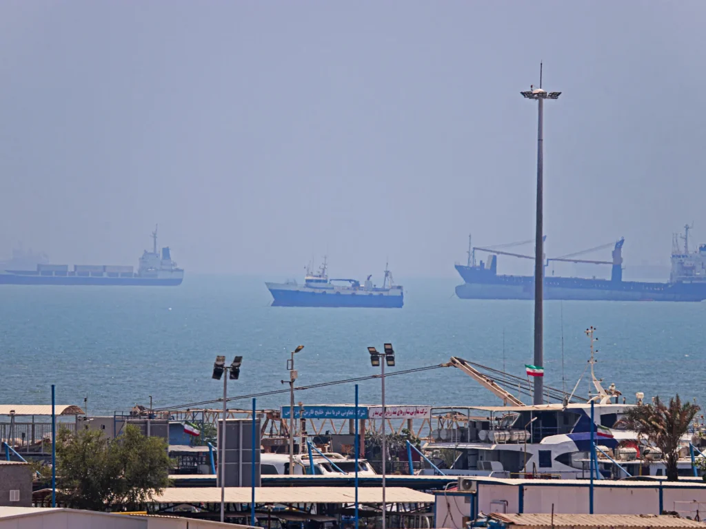 Cosa aspettarsi dopo che gli Stati Uniti reintrodurranno il blocco navale sui porti iraniani?