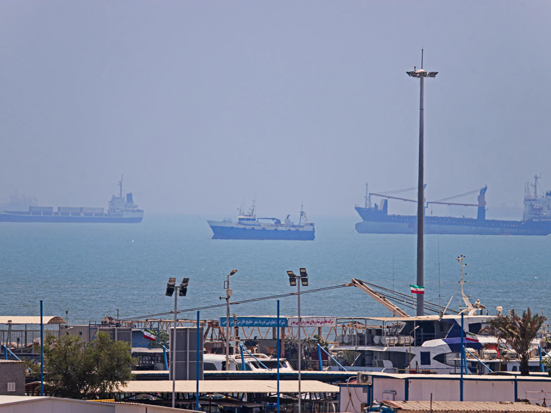 Cosa aspettarsi dopo che gli Stati Uniti reintrodurranno il blocco navale sui porti iraniani?