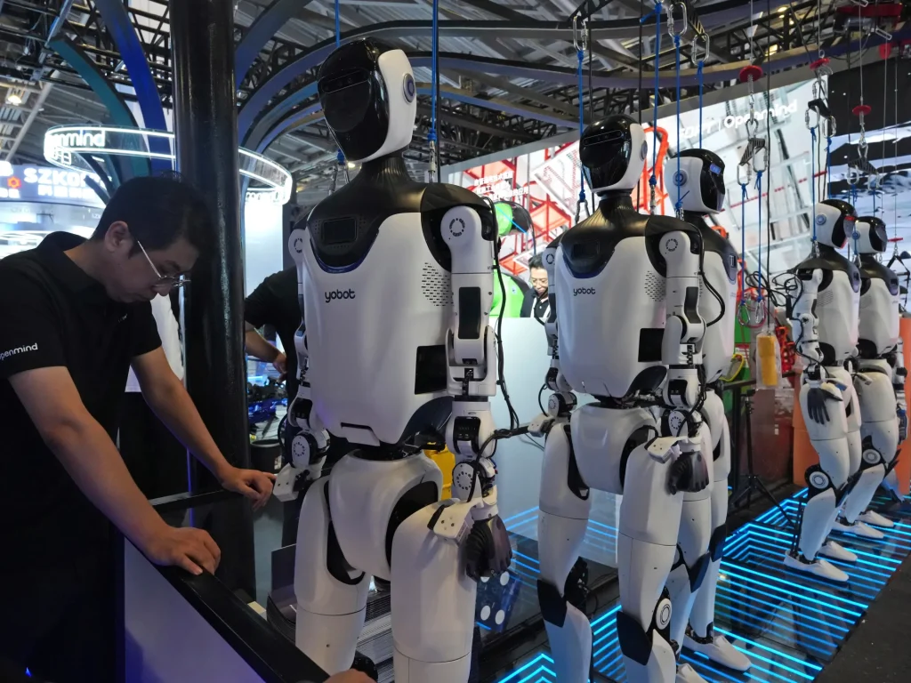 Gli Stati Uniti vietano l’importazione di nuovi robot cinesi per motivi di sicurezza
