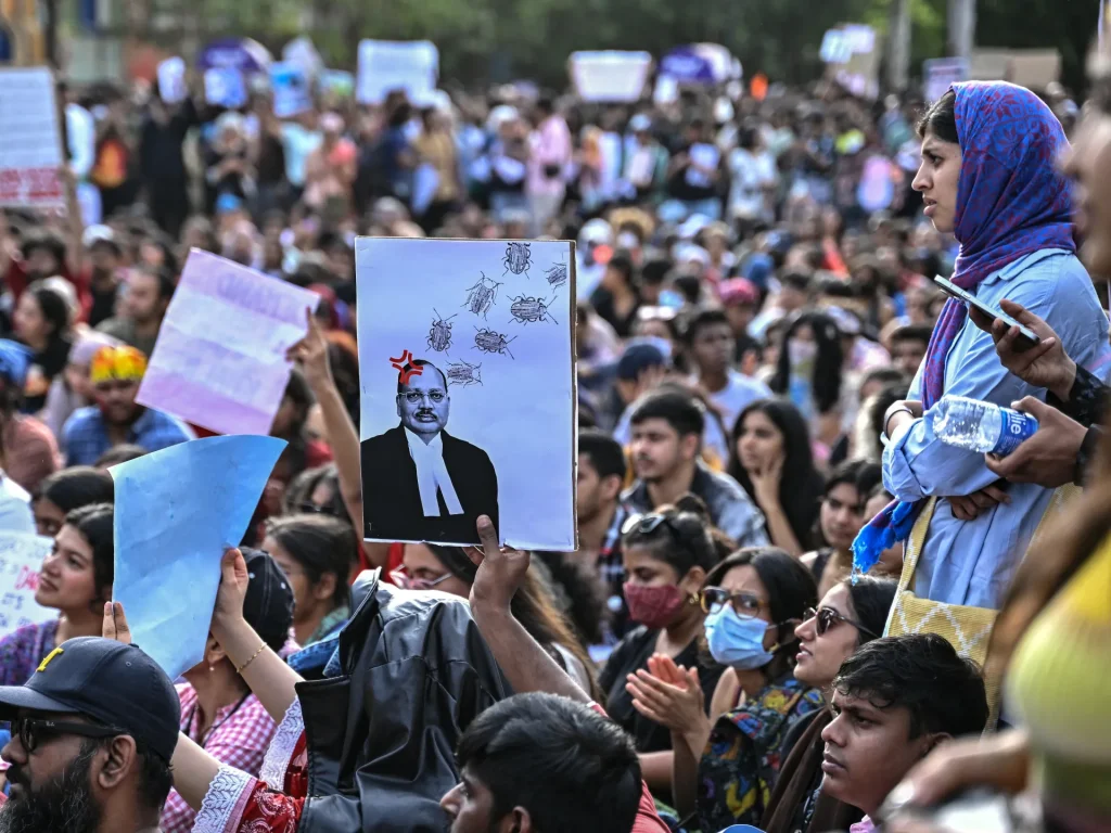 I giovani indiani hanno spezzato l'incantesimo di Modi