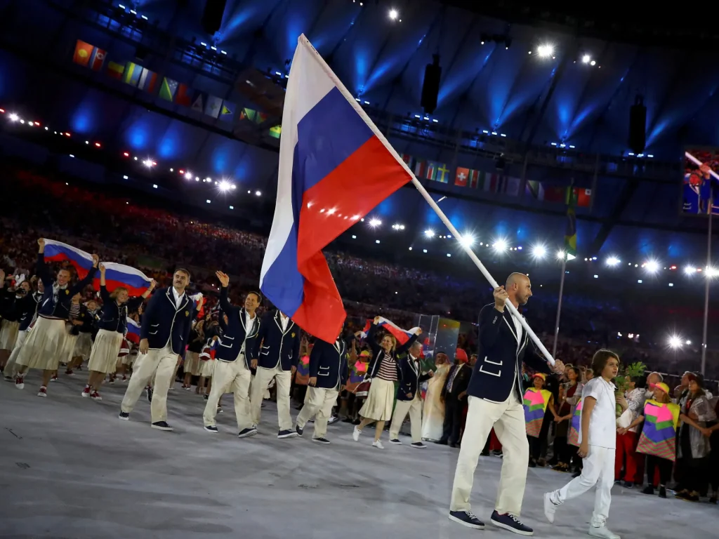 Il CIO revoca le sospensioni e apre la strada ai russi per competere alle Olimpiadi di Los Angeles 2028
