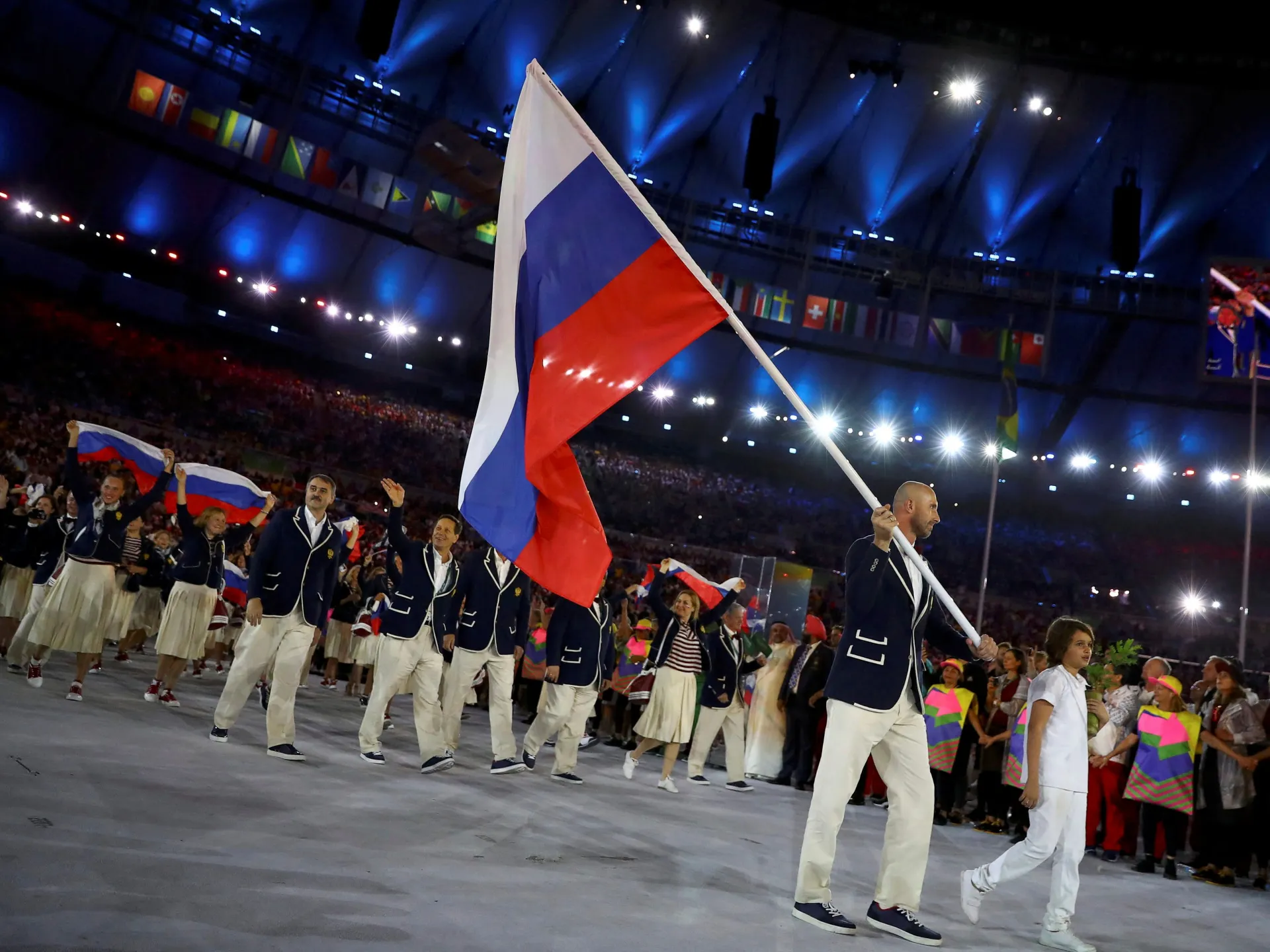 Il CIO revoca le sospensioni e apre la strada ai russi per competere alle Olimpiadi di Los Angeles 2028