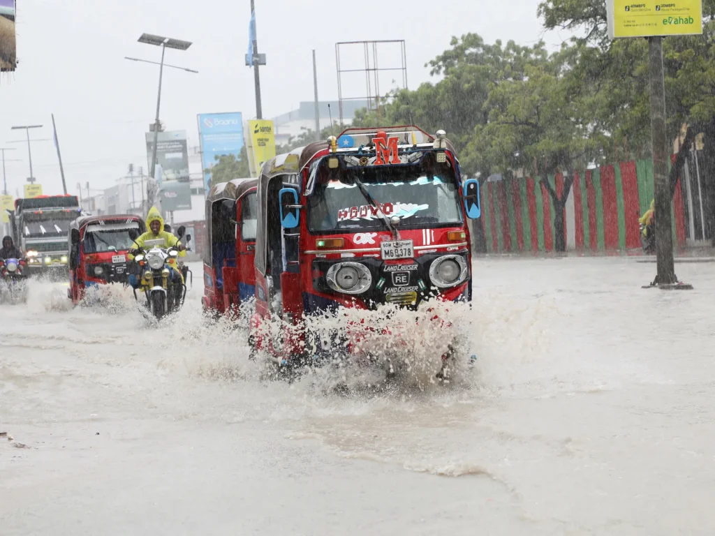 Il record di El Niño minaccia di scatenare inondazioni in tutta l’Africa orientale e l’Asia