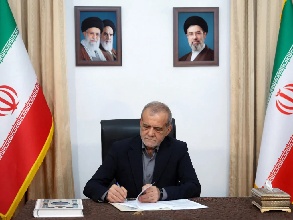 In Iran, Pezeshkian sarà il capro espiatorio del fallito protocollo d’intesa