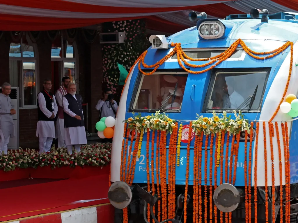 L’India debutta con un treno alimentato a idrogeno come parte della spinta alla sostenibilità