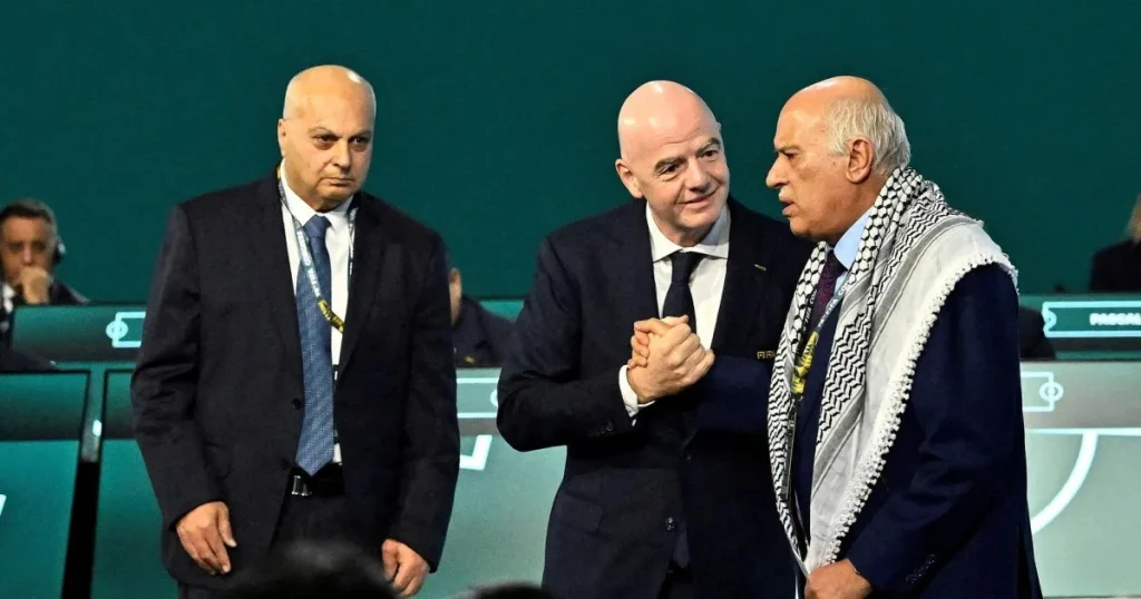 La FIFA non è un'organizzazione sportiva indipendente; è uno strumento politico.