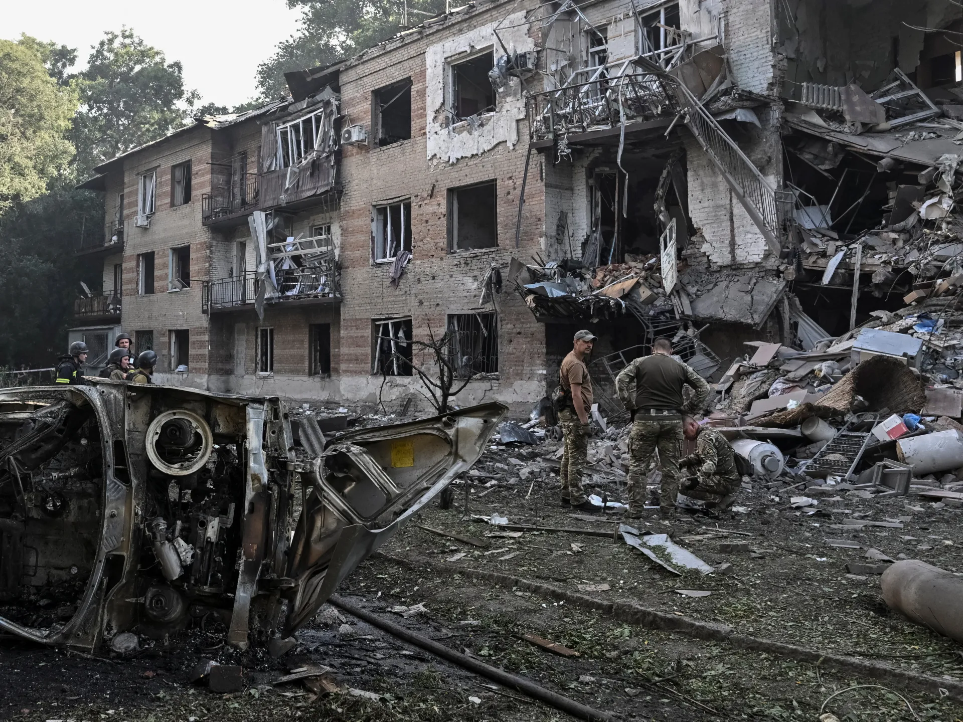 Otto morti in Ucraina e Russia mentre Zelenskyj sostituisce il capo della difesa