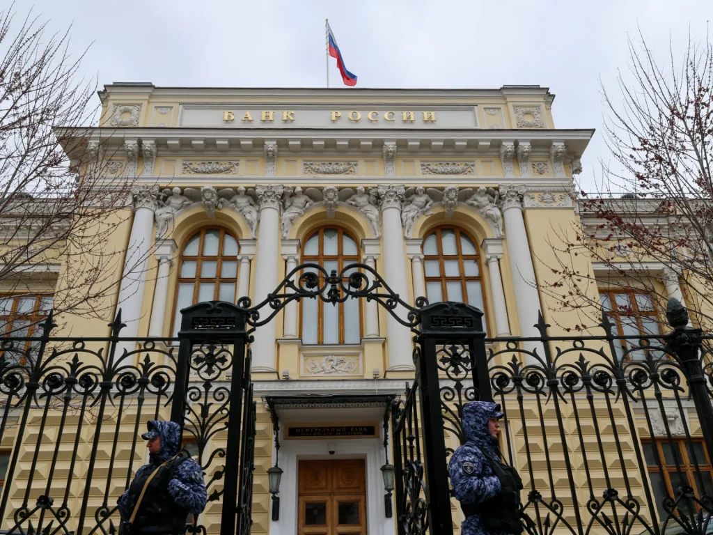 Perché mezzo milione di russi sono andati in bancarotta durante la guerra in Ucraina?