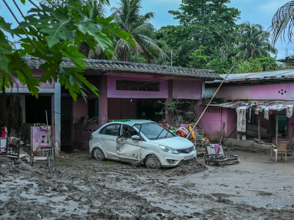 La dura stagione dei monsoni in India ha causato più di 100 morti da luglio