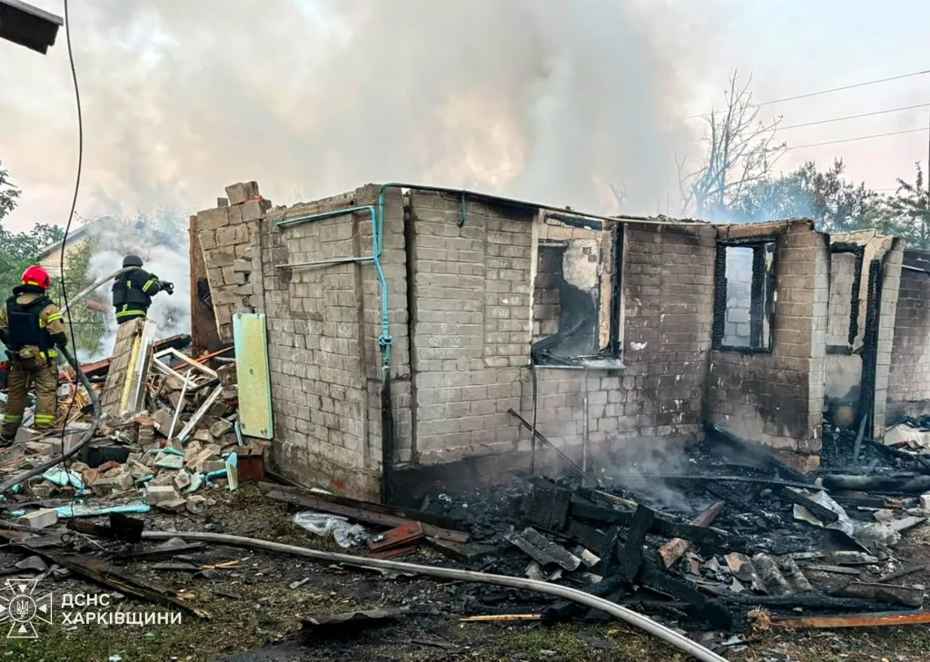 Diversi morti negli attacchi contro l’Ucraina mentre Kiev colpisce il colosso russo dell’e-commerce