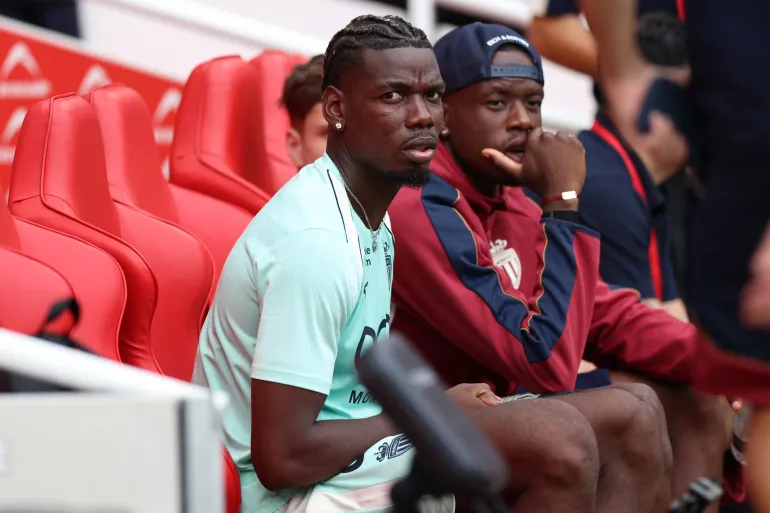 Il centrocampista francese n. 08 Paul Pogba del Monaco in campo prima della partita di calcio amichevole pre-campionato tra Liverpool e Monaco ad Anfield