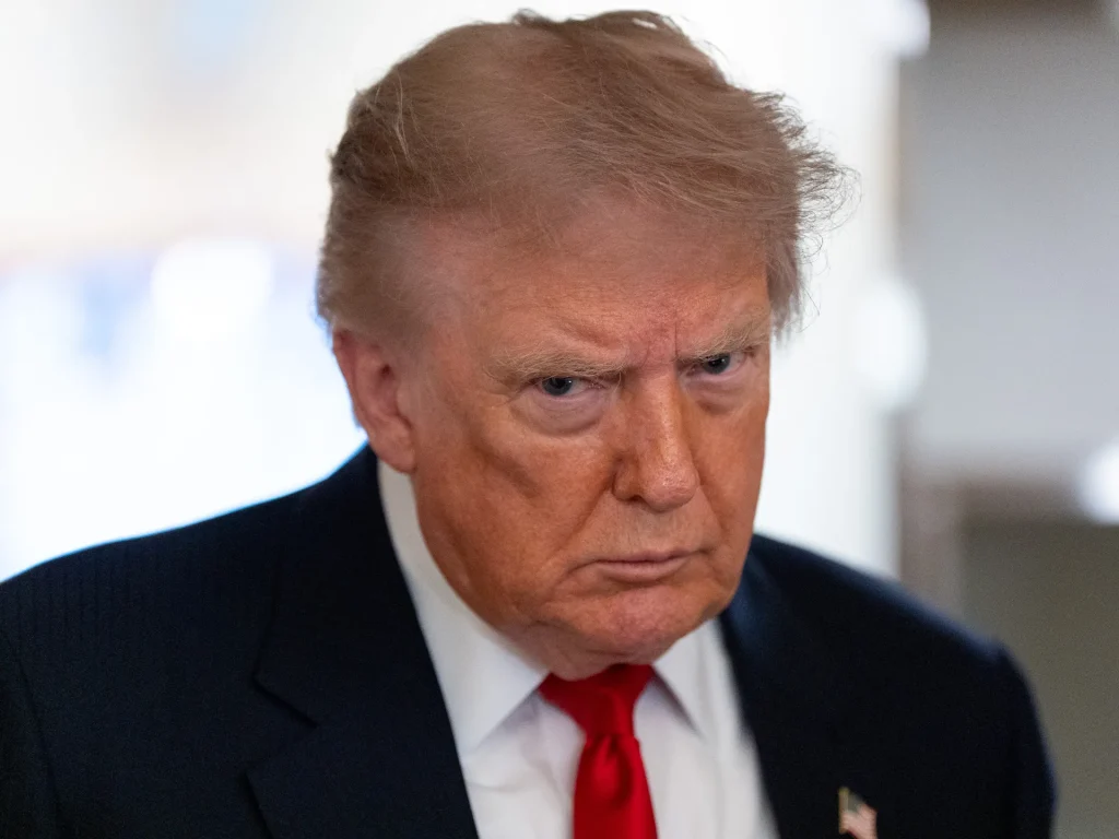 I gruppi mediatici fanno causa a Trump per l'accesso a pagamento ai post pubblici sui social media