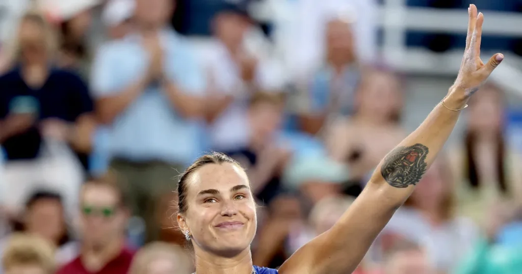 Sabalenka sfreccia mentre Medvedev cade contro Nakashima al Cincinnati Open