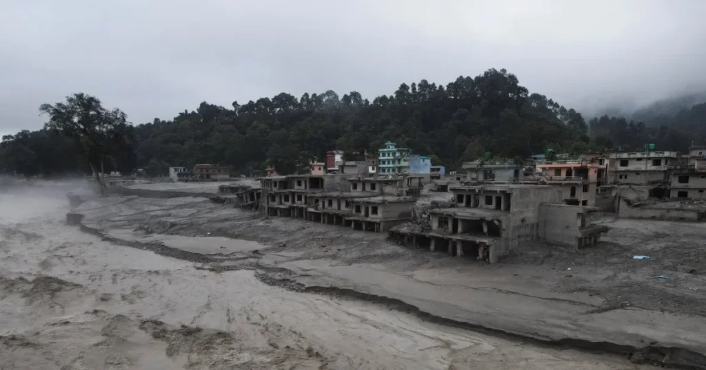 Dopo la catastrofe dell’alluvione improvvisa, ecco ciò di cui il Nepal ha veramente bisogno
