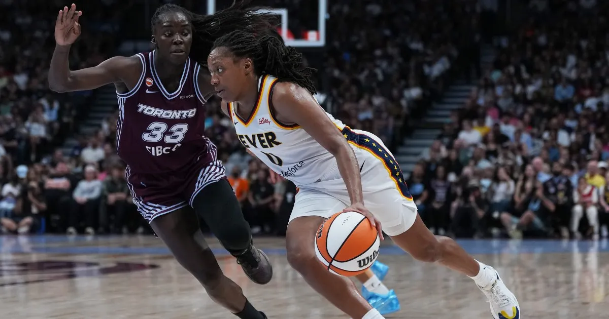 Kelsey Mitchell eguaglia il record di gol della WNBA nella vittoria di Fever su Tempo