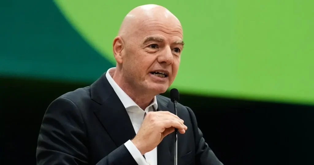 La FIFA denuncia gli sforzi “concertati” per indebolire Infantino mentre la crisi si aggrava