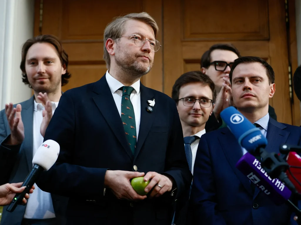 La Russia esclude dal voto parlamentare solo il partito che si oppone alla guerra in Ucraina
