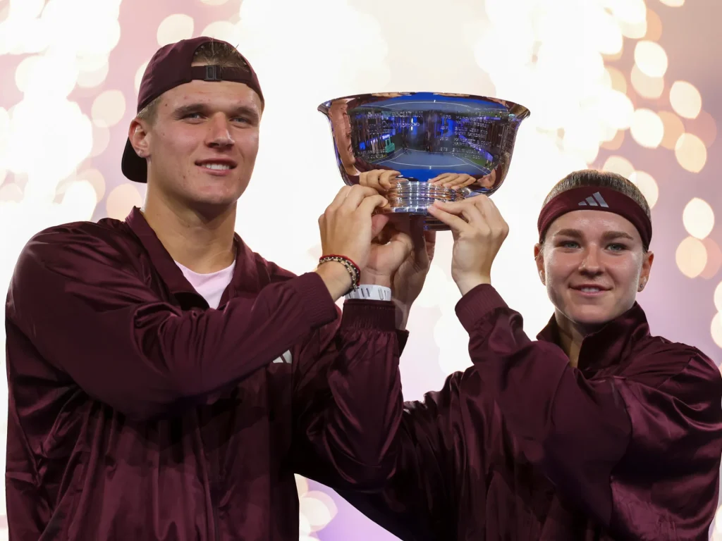 La coppia ceca Karolina Muchova e Jakub Mensik vince il doppio misto degli US Open