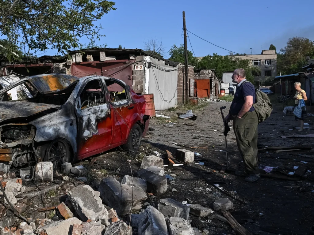 L’attacco russo scatena il fuoco nel porto dell’Ucraina; Zelenskyj cerca intercettori