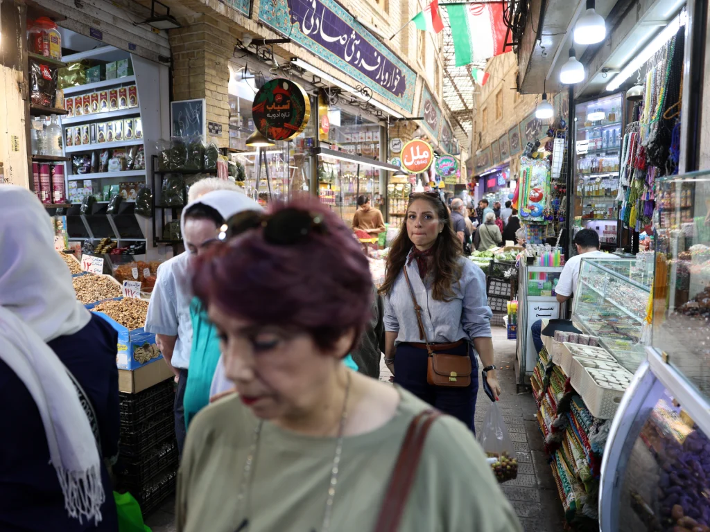 Le nuove sanzioni statunitensi segnalano la disperazione di Trump nei confronti dell’Iran, dicono gli esperti