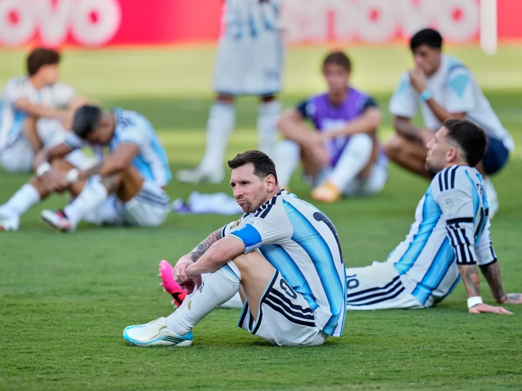 Lionel Messi non è sicuro di giocare "molto più a lungo" dopo la morte del padre