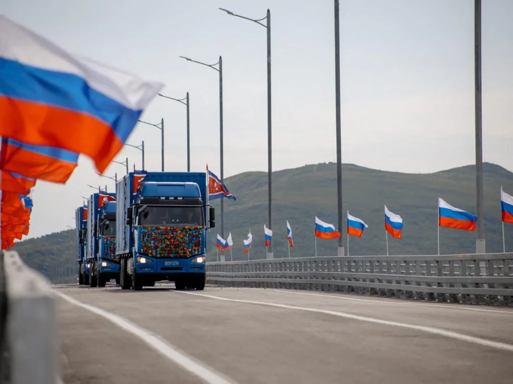 Russia e Corea del Nord approfondiscono le relazioni con un ponte stradale simbolico