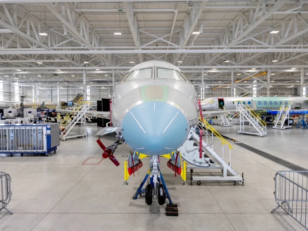 Bombardier punta ad assumere 500 nuovi lavoratori negli Stati Uniti, nonostante la minaccia di Trump