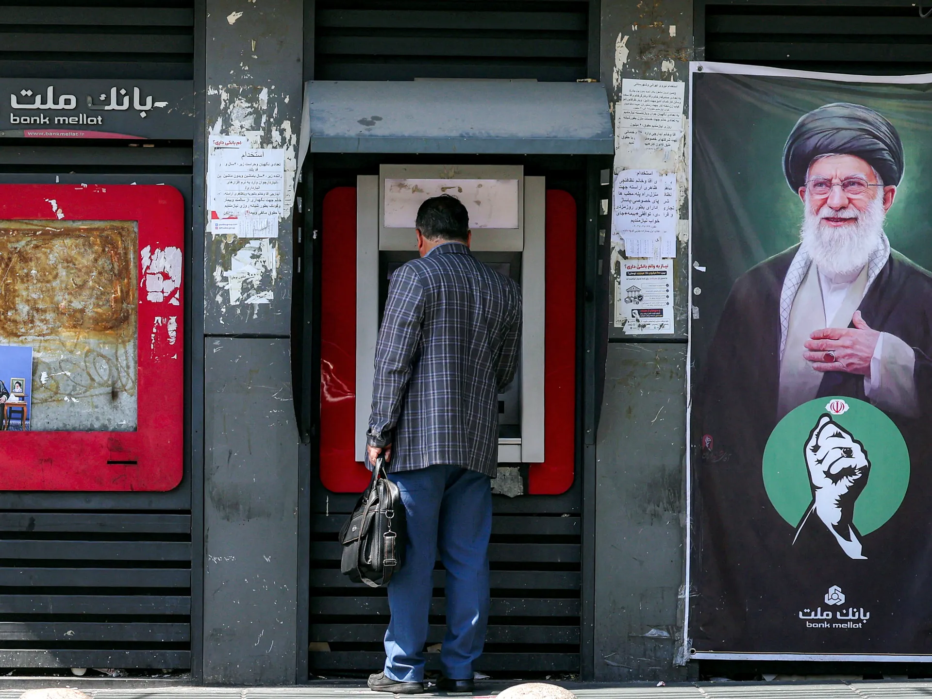 Turkiye revoca la licenza operativa della Banca iraniana Mellat a Istanbul