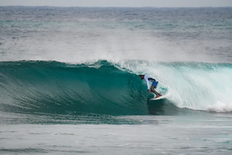 Sivaraj Babu in azione [Photo courtesy of the Surfing Federation of India]