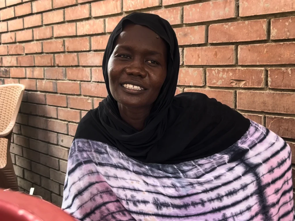 Il crollo della valuta e l’inflazione lasciano le famiglie in difficoltà in Sudan