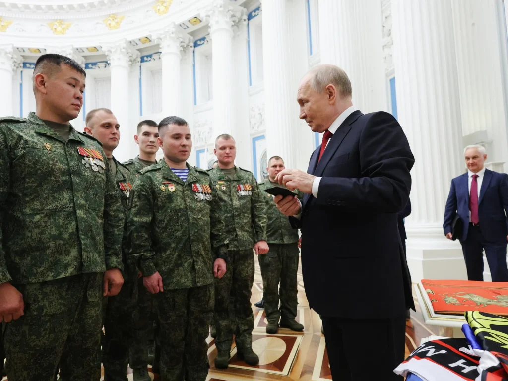 Perché Putin ha aggiunto 15.000 nuovi soldati all'esercito russo?