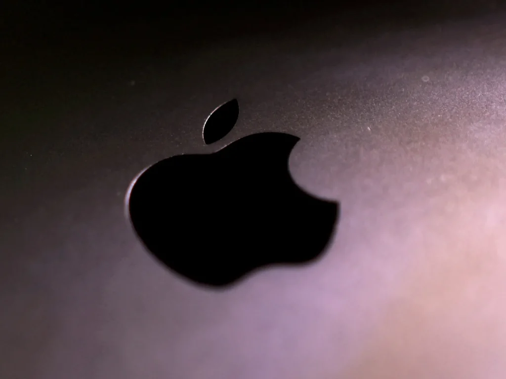Apple condannata a pagare 5,7 miliardi di dollari in una causa per violazione di brevetto di iPhone
